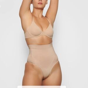 SKIMS HIGH WAISTED BONDED BRIEF